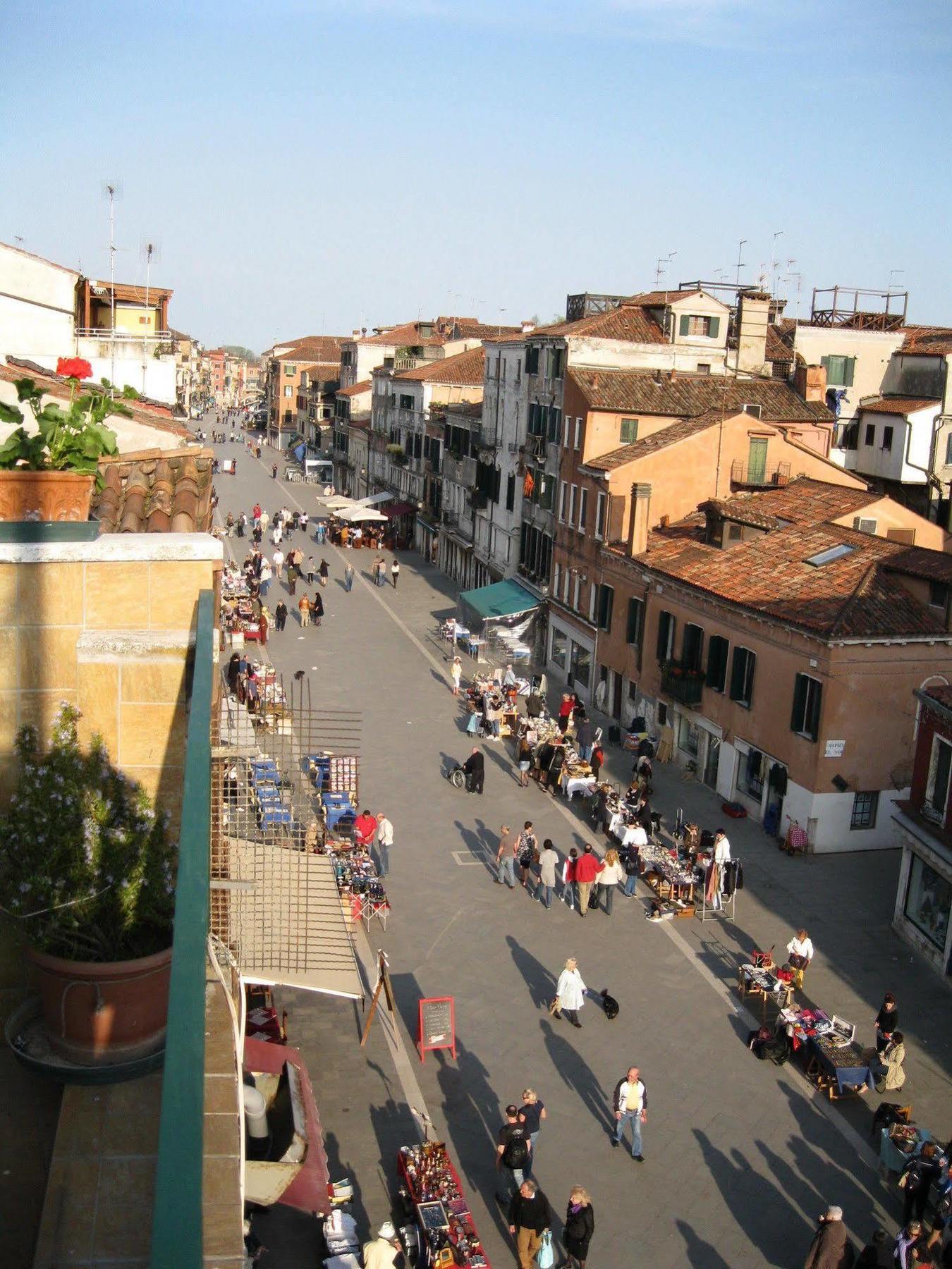 Ca' Delfina Holiday Home Venesia Bagian luar foto